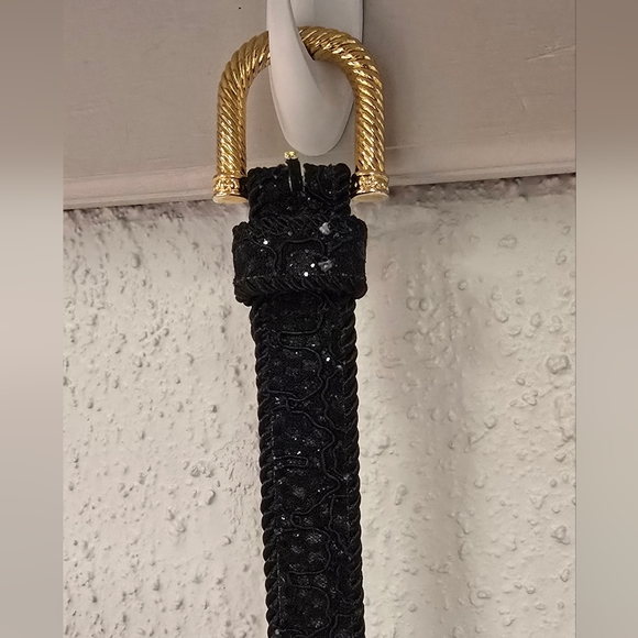 Elegant Black and Gold Women's Belt - Picture 1 of 5